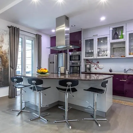 Stunning In W/ Wifi And 4 Bedrooms Apartamento *