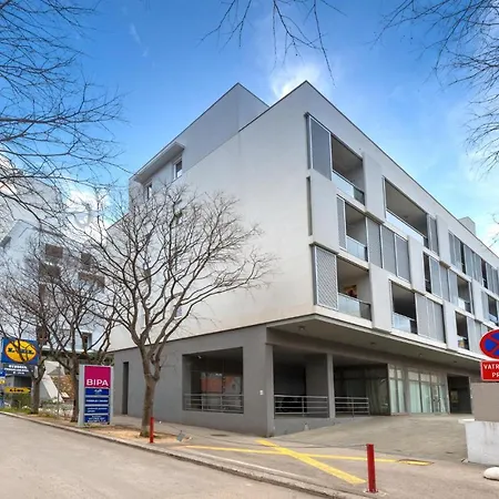 Stunning In W/ Wifi And 4 Bedrooms Split