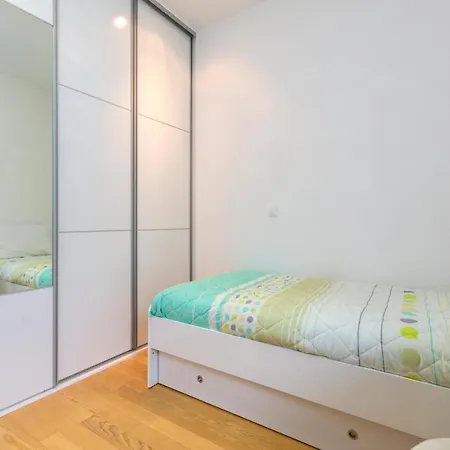 Apartamento Stunning In W/ Wifi And 4 Bedrooms Split